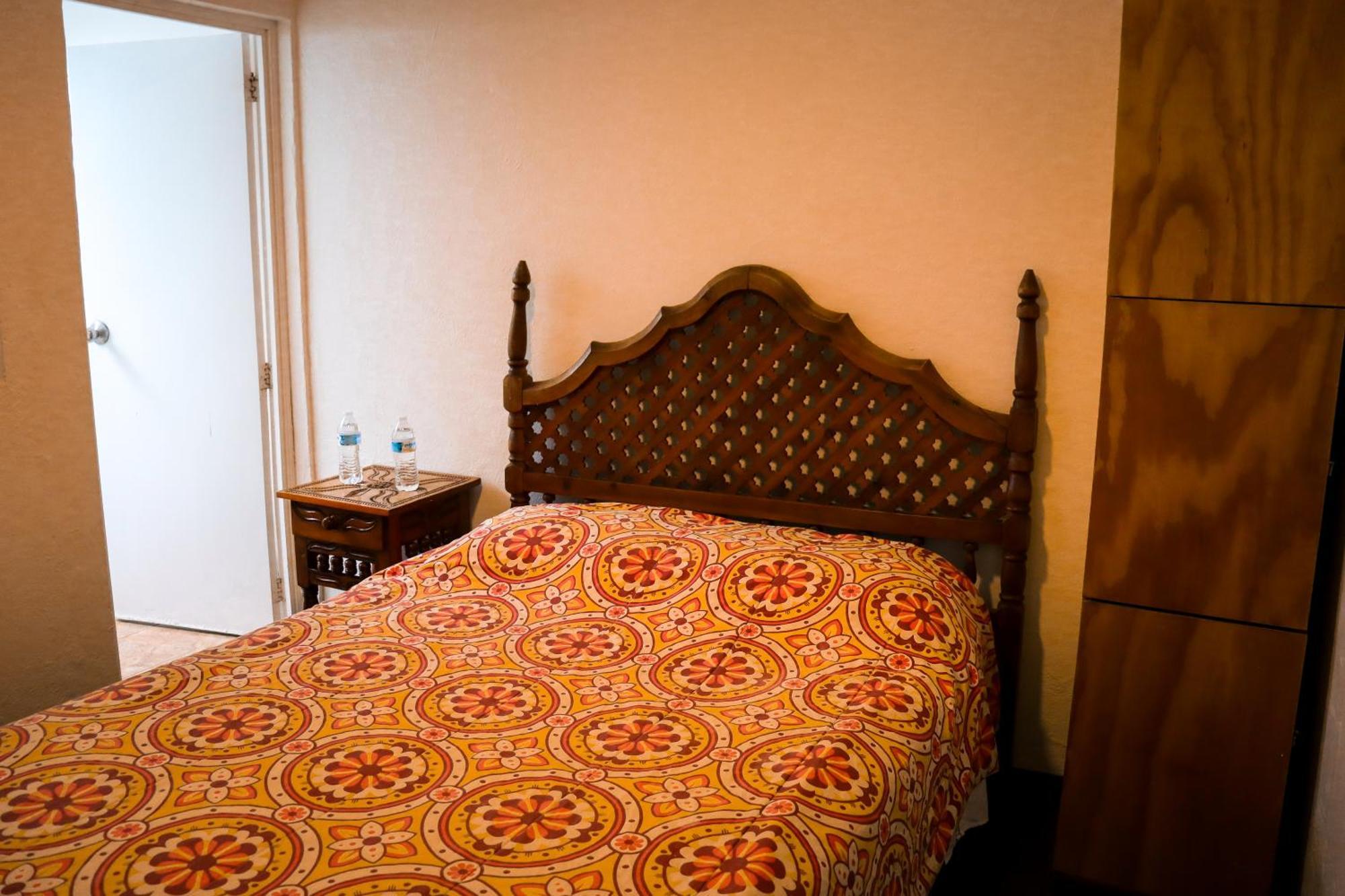 Hostal Cuija Coyoacan Berlin 268 Coyoacan Mexico City Exterior photo